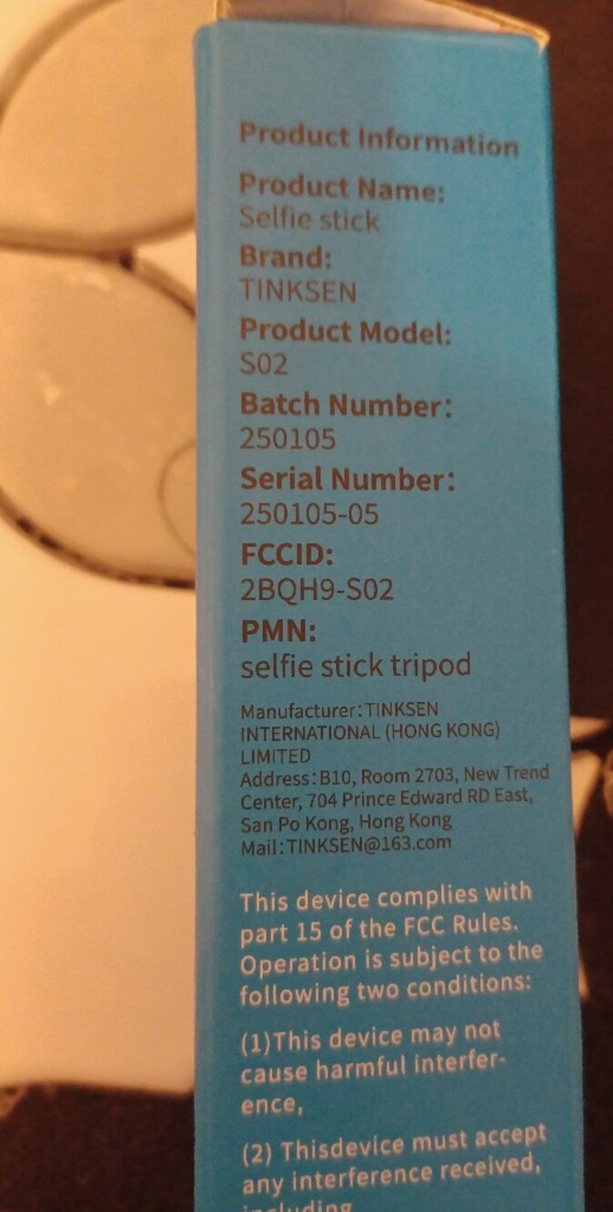 Remote Control Selfie Stick - Picture 9 of 9